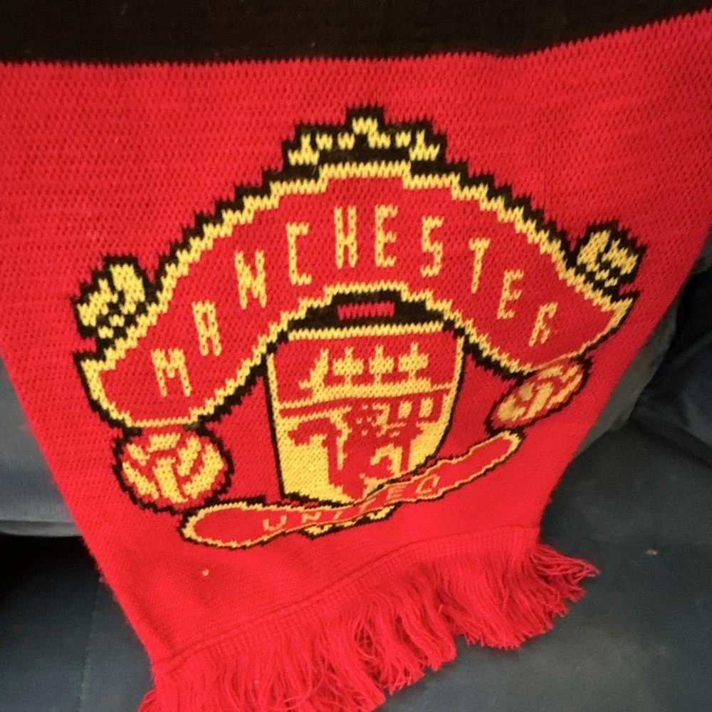 Manchester United Officially Licensed Soccer Scarf Red Black Gray White